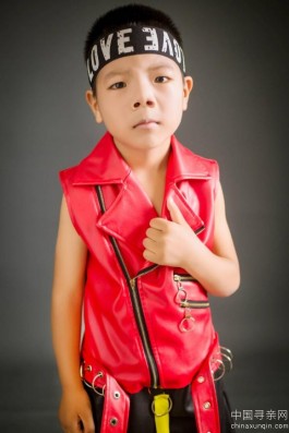 失踪人员：找寻一个5岁的小男孩，和一个48岁头脑不清的中年妇女